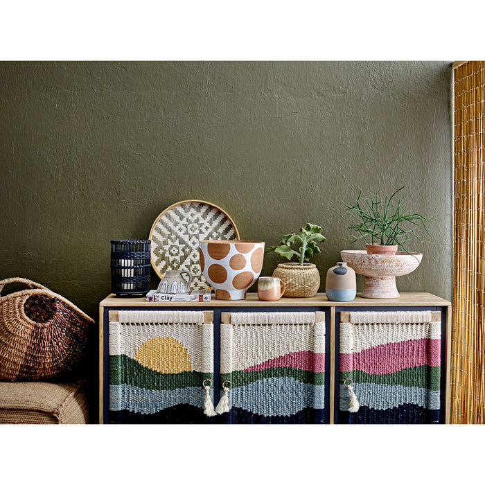 Woven console